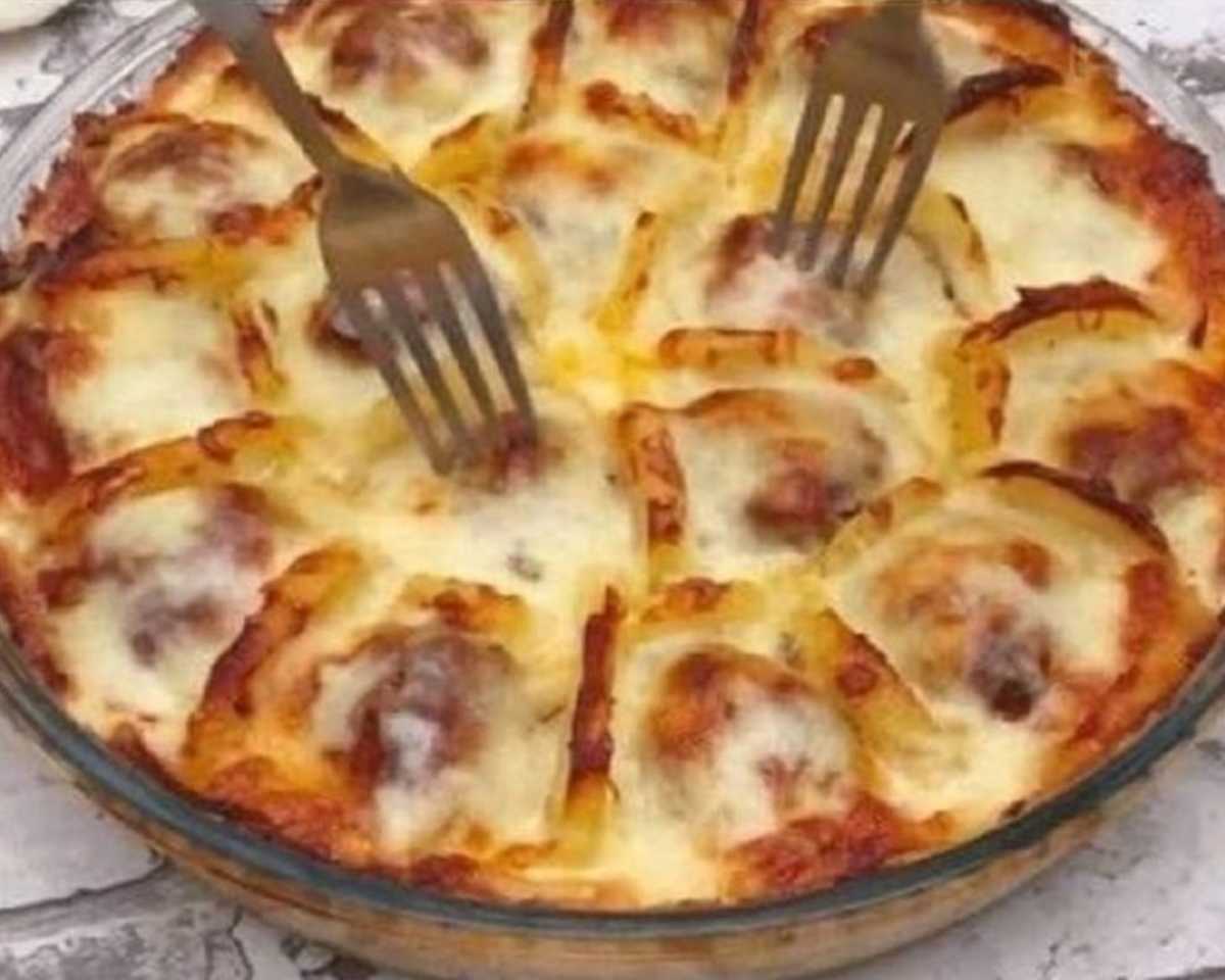 Layer Potatoes and Meatballs