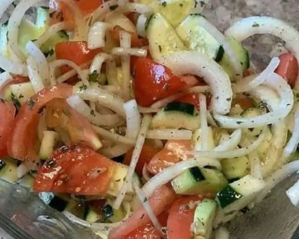 Refreshing Tomato and Cucumber Salad