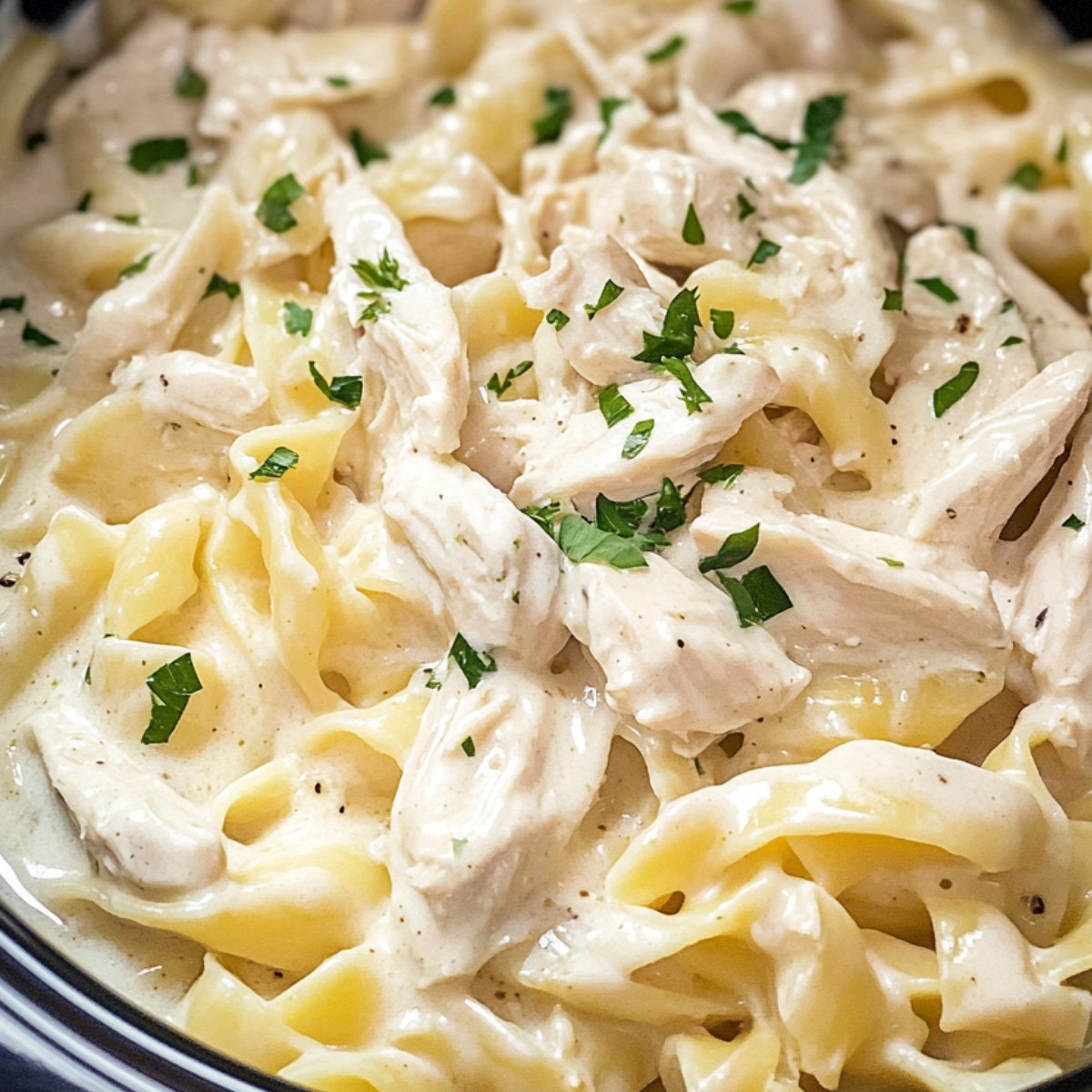 Crock Pot Creamy Chicken Alfredo