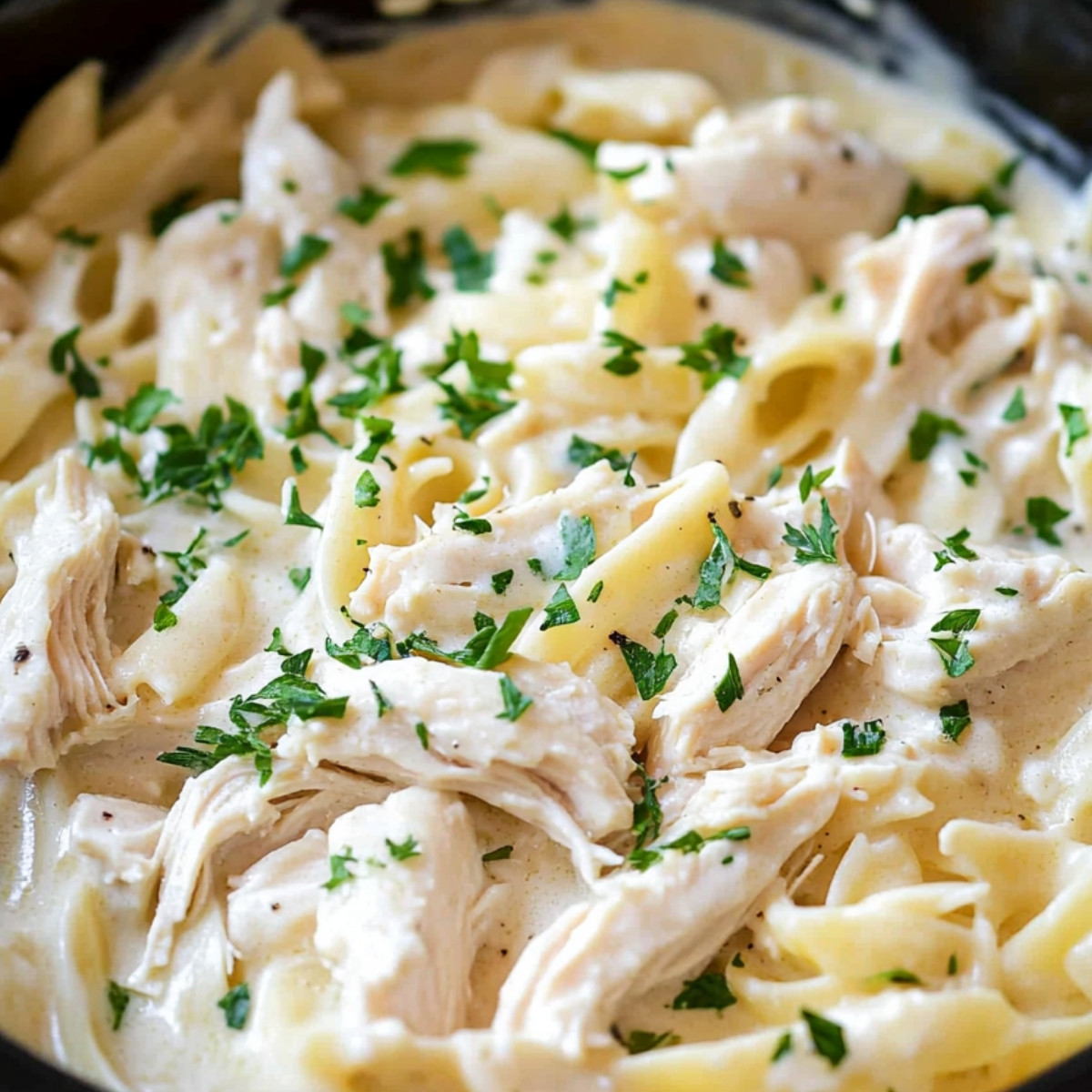 Crock Pot Creamy Chicken Alfredo