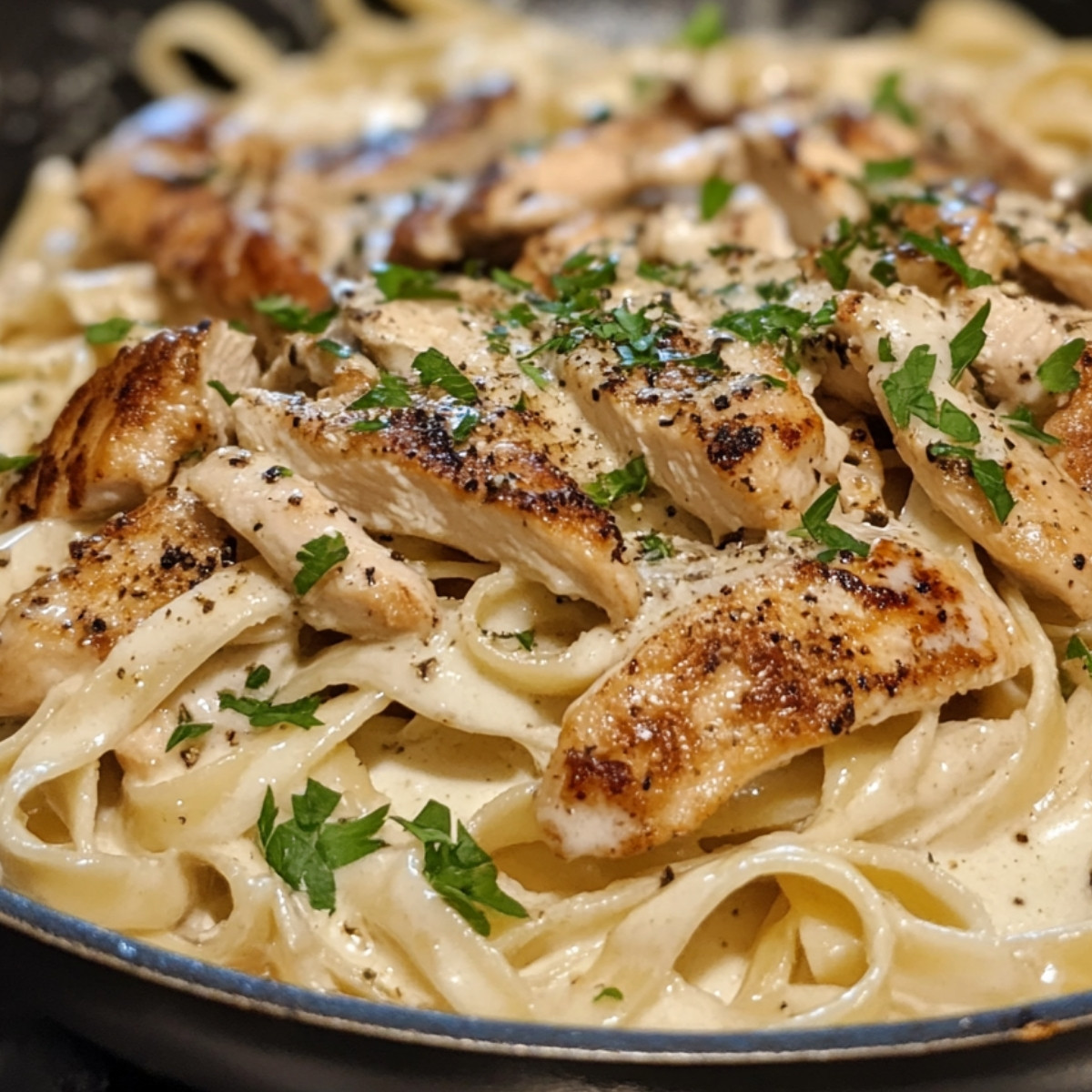 Creamy Chicken Fettuccine Alfredo