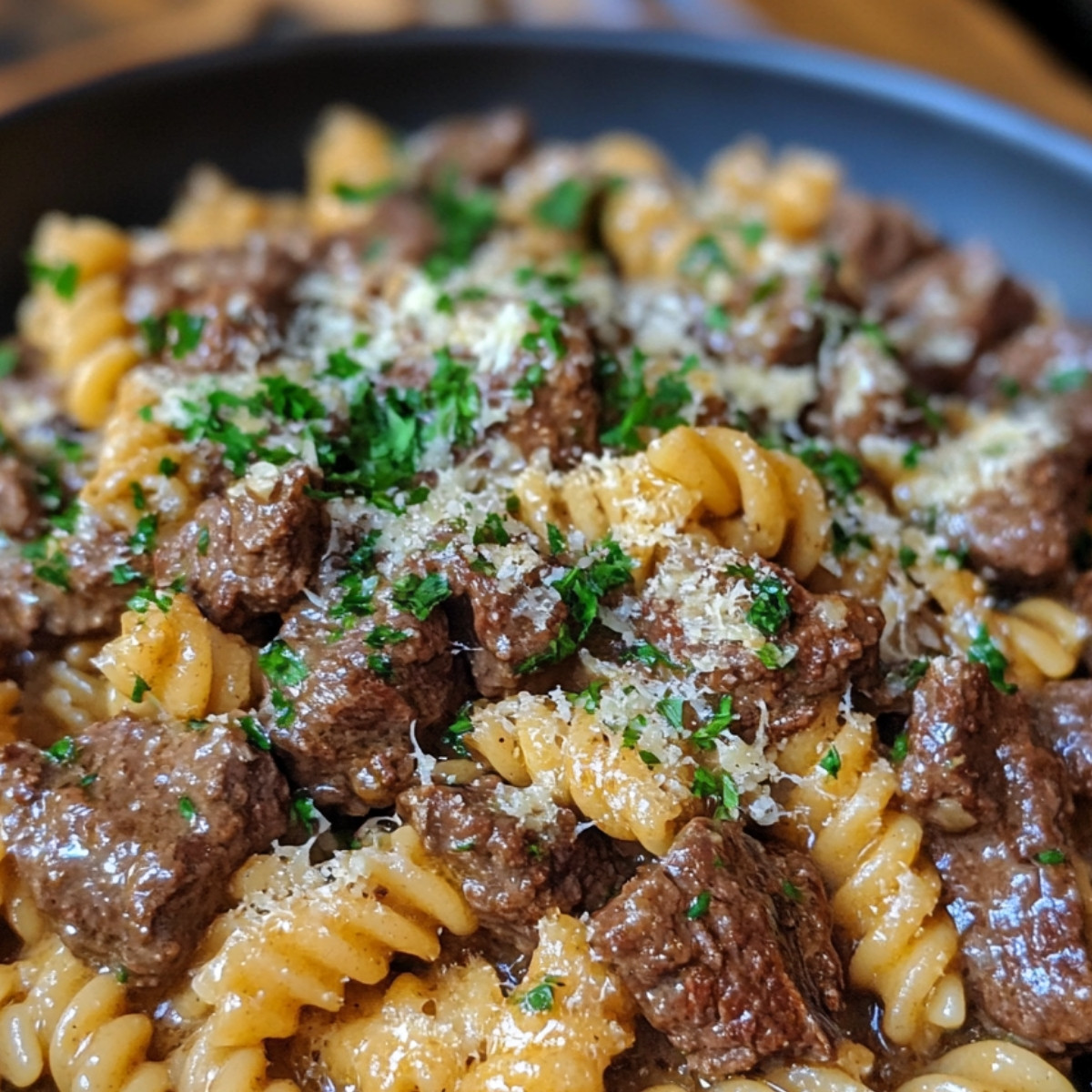 Beef-and-Rotini-Garlic-Parmesan-Sauce.jpg