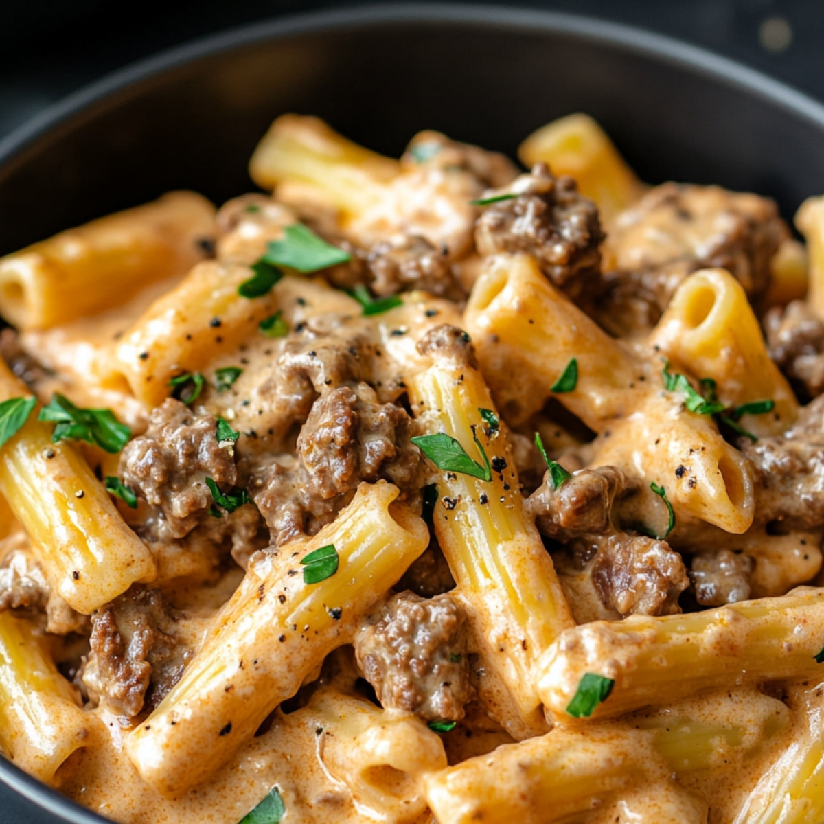 High-Protein-Creamy-Beef-Pasta-for-Quick-Weeknight-Dinners.webp